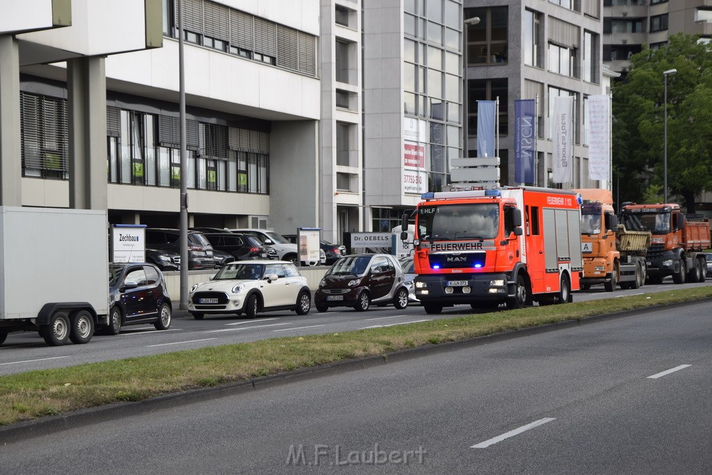 Uebung BF Taucher und Presse Koeln Zoobruecke Rhein P012.JPG - Miklos Laubert